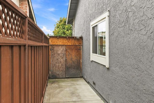 1169 Ramblewood Way, San Mateo, CA 94403