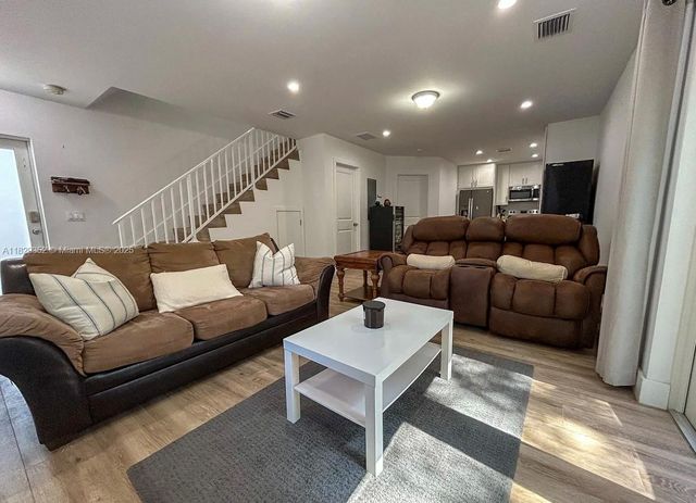 104 Poinciana Dr 104, Key Largo, FL 33037