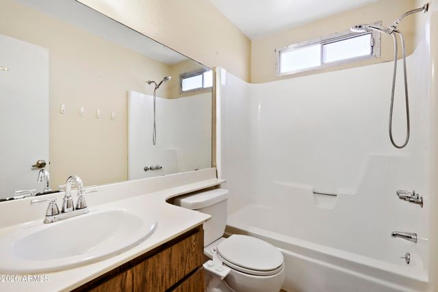 8717 W CLARENDON Avenue, Phoenix, AZ 85037