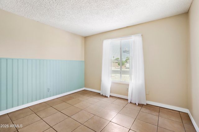 8717 W CLARENDON Avenue, Phoenix, AZ 85037