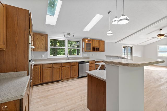 4230 W Cross Street, Anderson, IN 46011