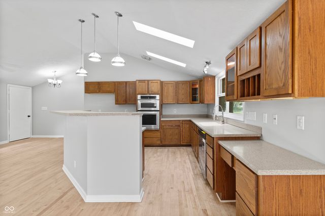 4230 W Cross Street, Anderson, IN 46011