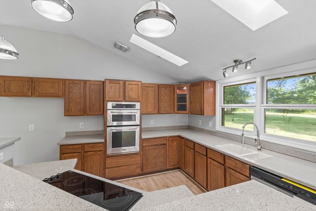 4230 W Cross Street, Anderson, IN 46011