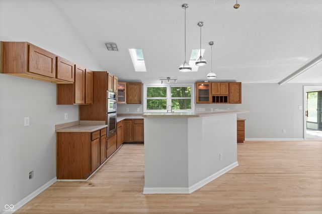 4230 W Cross Street, Anderson, IN 46011