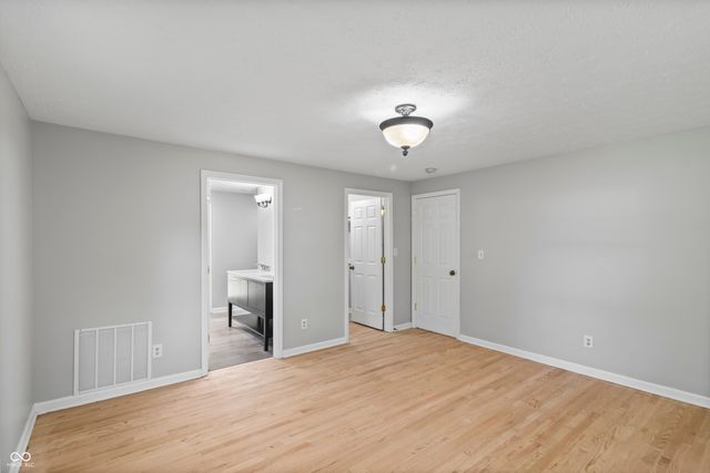 4230 W Cross Street, Anderson, IN 46011