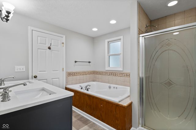 4230 W Cross Street, Anderson, IN 46011