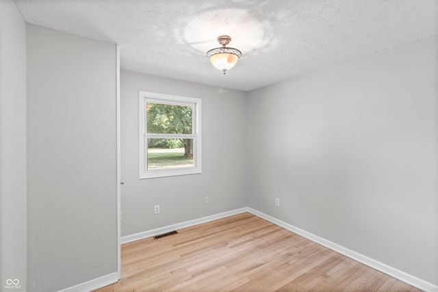 4230 W Cross Street, Anderson, IN 46011