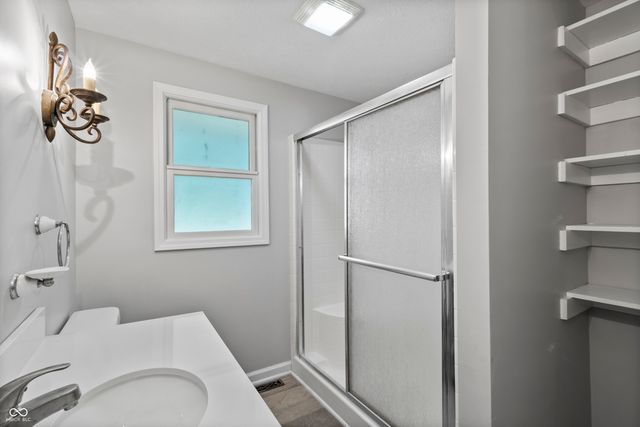 4230 W Cross Street, Anderson, IN 46011