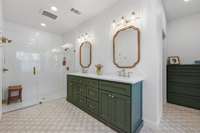 6424 Darwood Avenue, Fort Worth, TX 76116