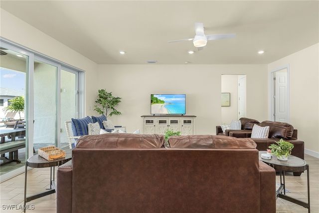 2307 SW 18th ST, Cape Coral, FL 33991