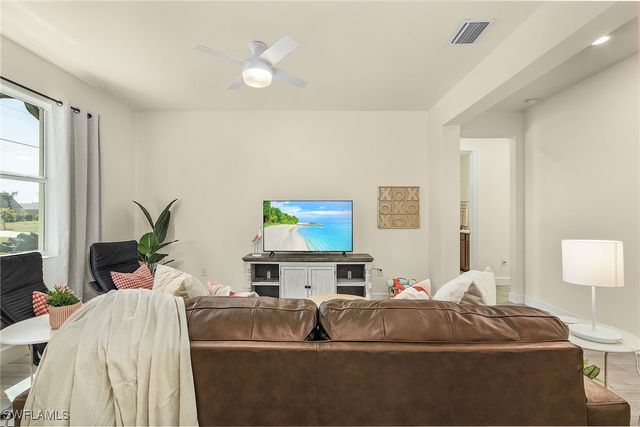 2307 SW 18th ST, Cape Coral, FL 33991