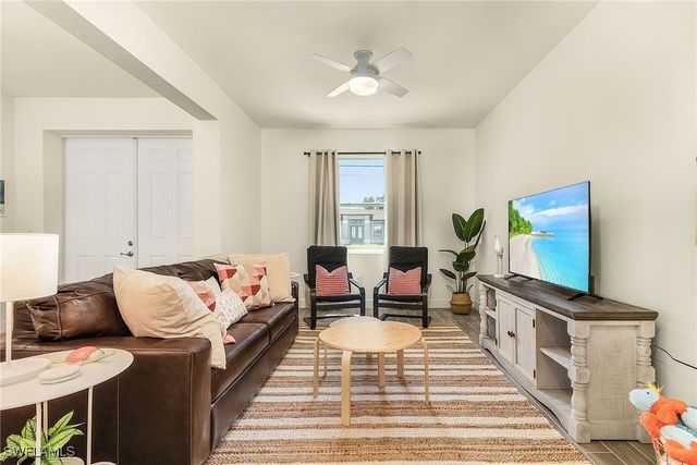 2307 SW 18th ST, Cape Coral, FL 33991