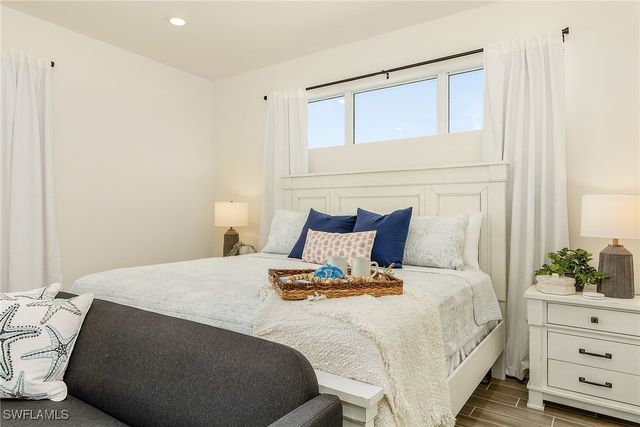 2307 SW 18th ST, Cape Coral, FL 33991