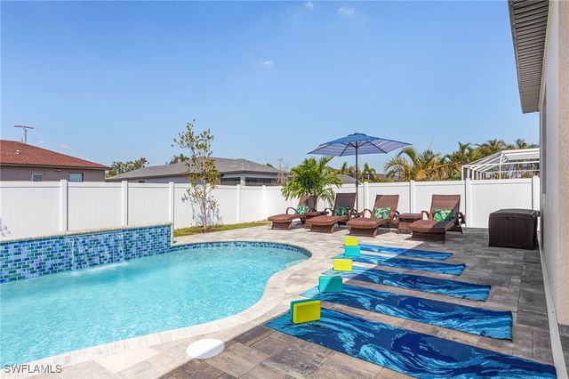 2307 SW 18th ST, Cape Coral, FL 33991