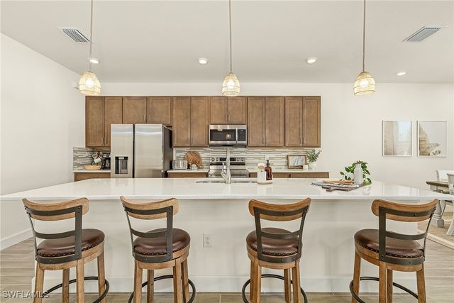 2307 SW 18th ST, Cape Coral, FL 33991