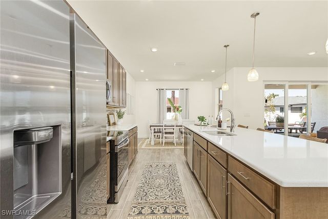 2307 SW 18th ST, Cape Coral, FL 33991