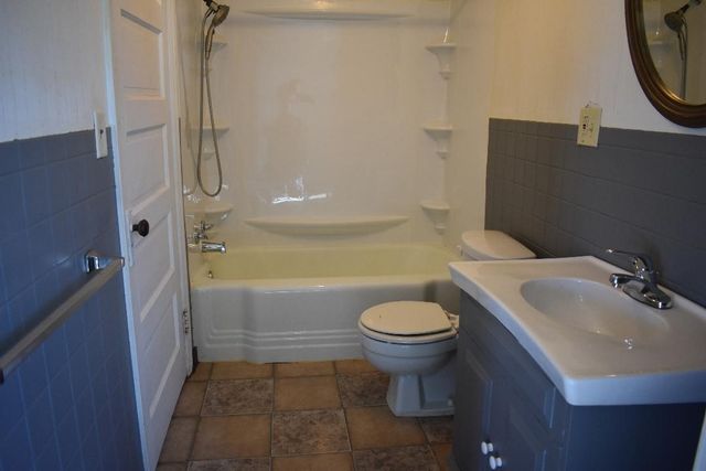 210 Maple Ln, Neville Twp, PA 15225