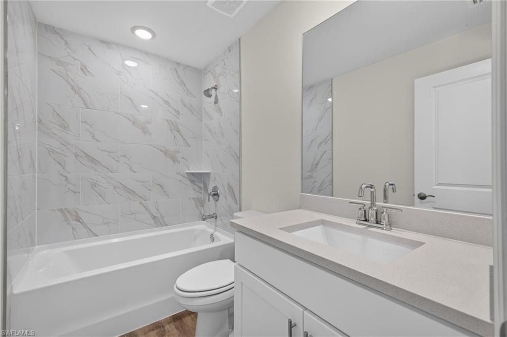 Image 26 of property listing at 424 NW 17th PL, Cape Coral, FL 33993