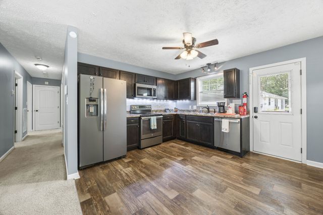 914 Woodland St, Clarksville, TN 37040