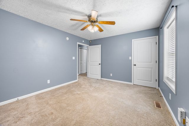 914 Woodland St, Clarksville, TN 37040