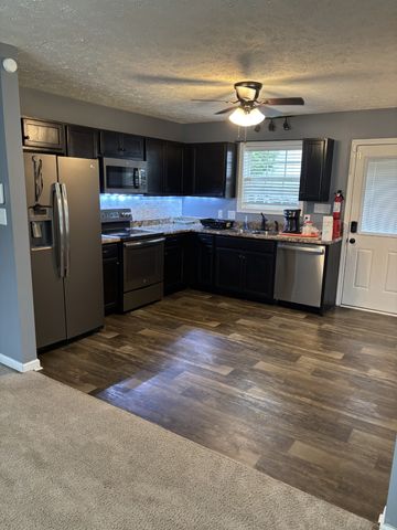 914 Woodland St, Clarksville, TN 37040