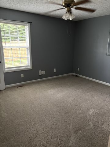 914 Woodland St, Clarksville, TN 37040