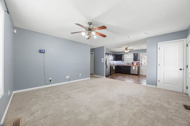 914 Woodland St, Clarksville, TN 37040