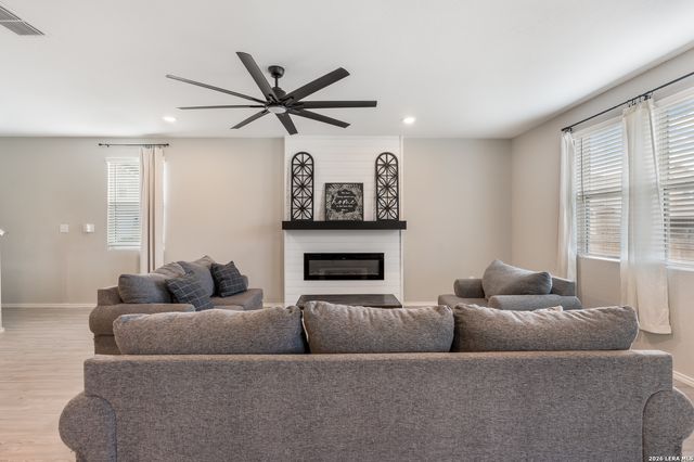 4103 Winchester, Converse, TX 78109