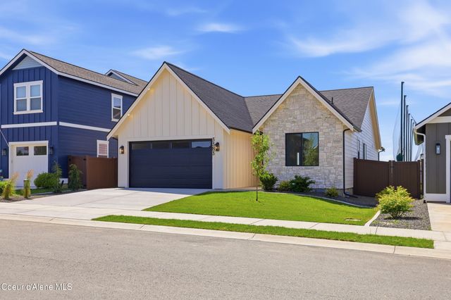 3383 N Blaze LOOP, Post Falls, ID 83854
