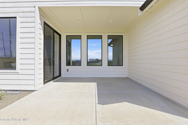 3383 N Blaze LOOP, Post Falls, ID 83854