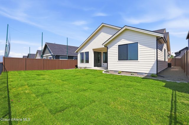3383 N Blaze LOOP, Post Falls, ID 83854