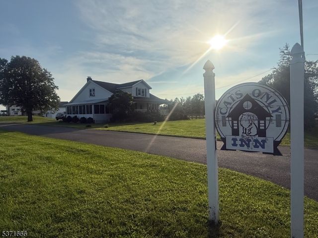 132 Hillsborough Rd, Hillsborough Twp., NJ 08844