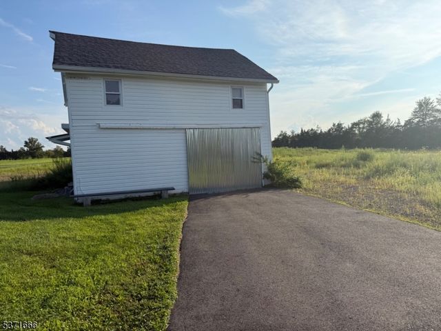 132 Hillsborough Rd, Hillsborough Twp., NJ 08844