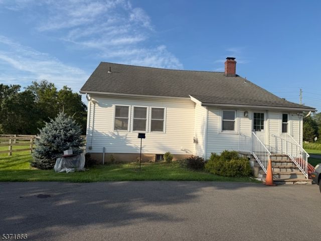 132 Hillsborough Rd, Hillsborough Twp., NJ 08844