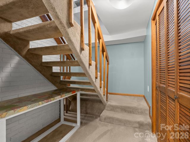 504 Woodfield Drive, Asheville, NC 28803
