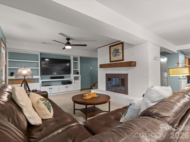 504 Woodfield Drive, Asheville, NC 28803
