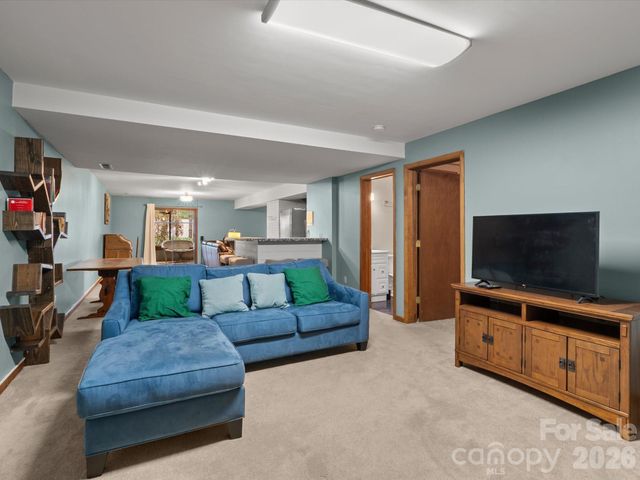 504 Woodfield Drive, Asheville, NC 28803