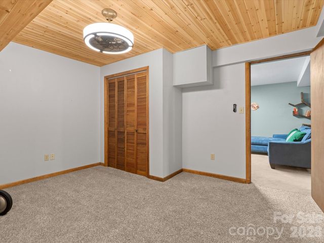 504 Woodfield Drive, Asheville, NC 28803