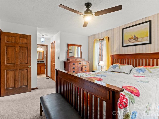 504 Woodfield Drive, Asheville, NC 28803