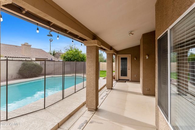 4611 E FERNWOOD Court, Cave Creek, AZ 85331