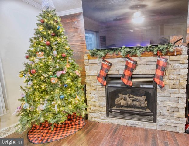 343 DARK HOLLOW RD, Shermans Dale, PA 17090