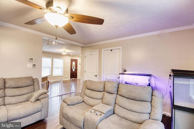 343 DARK HOLLOW RD, Shermans Dale, PA 17090