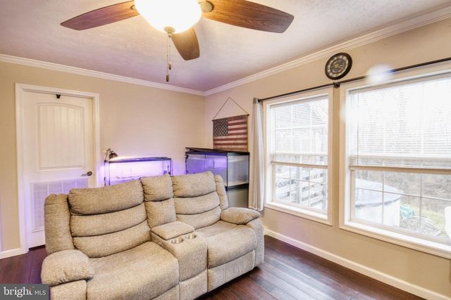 343 DARK HOLLOW RD, Shermans Dale, PA 17090