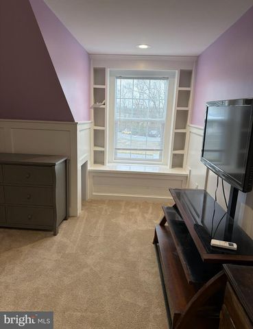 343 DARK HOLLOW RD, Shermans Dale, PA 17090