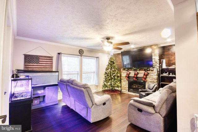 343 DARK HOLLOW RD, Shermans Dale, PA 17090