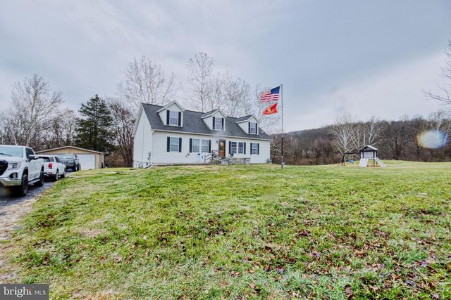 343 DARK HOLLOW RD, Shermans Dale, PA 17090