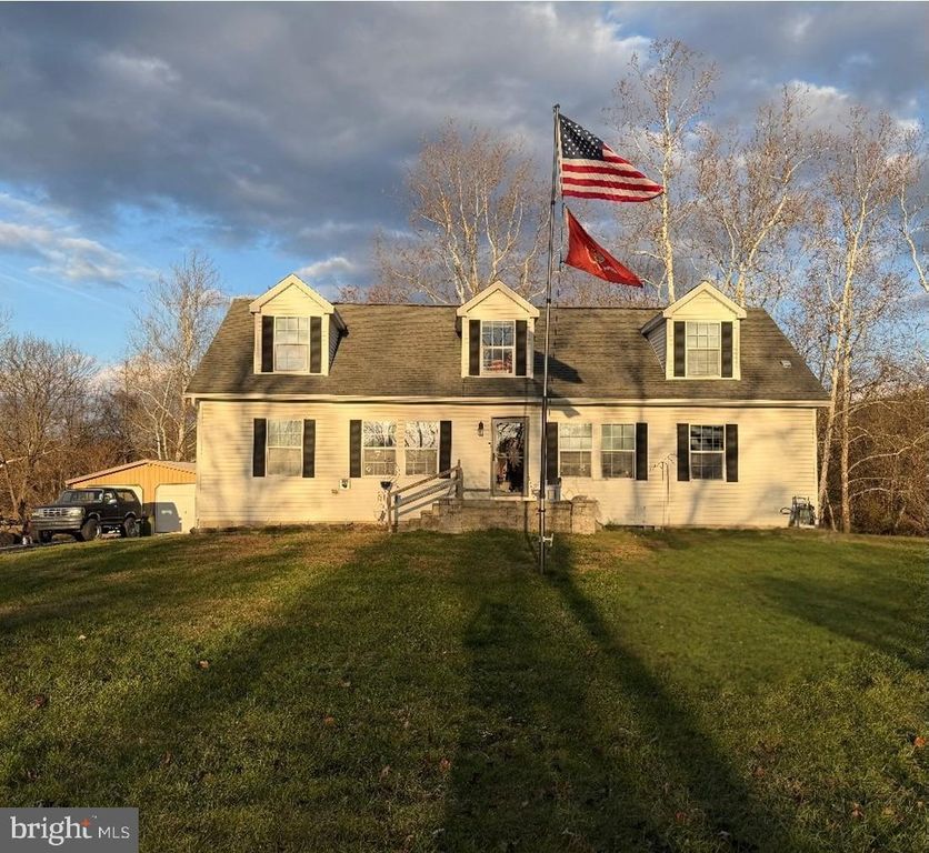 343 DARK HOLLOW RD, Shermans Dale, PA 17090