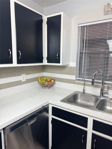 1415 EASTON STREET, Orlando, FL 32825