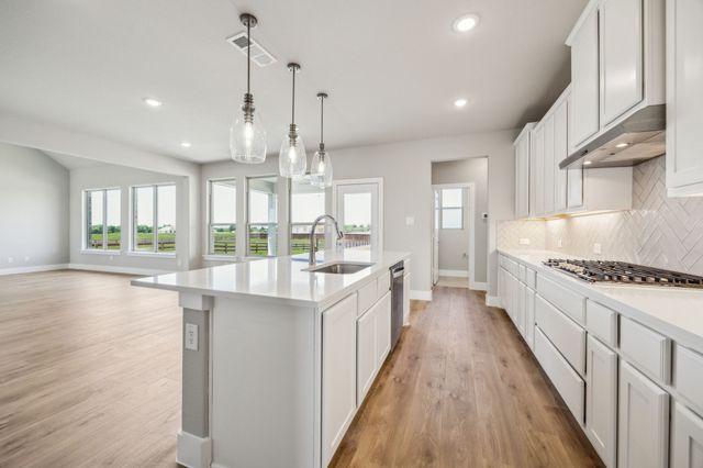 4561 Cowboss Road, Waxahachie, TX 75165