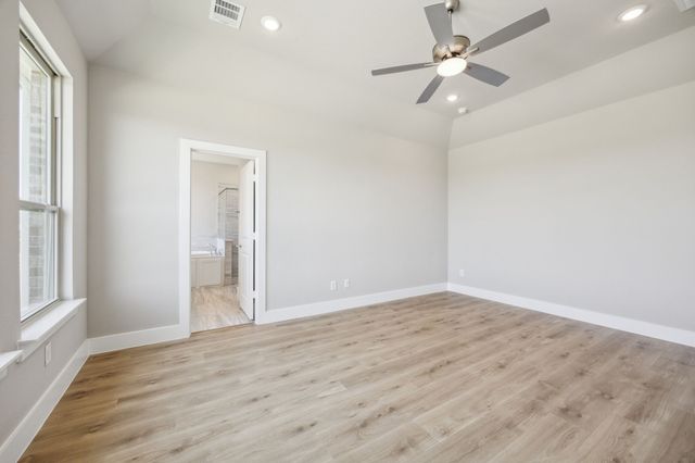 4561 Cowboss Road, Waxahachie, TX 75165